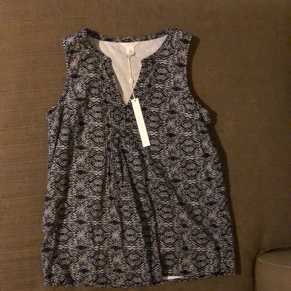 NWT women’s sleeveless blouse